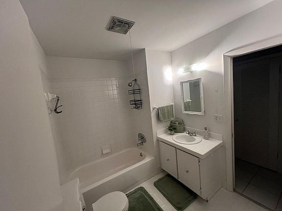 5th image of 8673 Boca Dr
