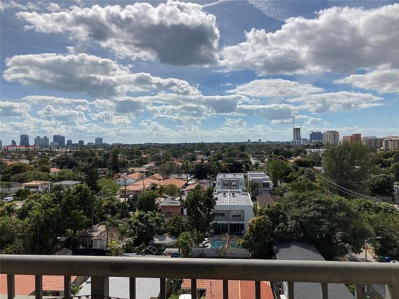 5th image of 3590 Coral Way APT 912