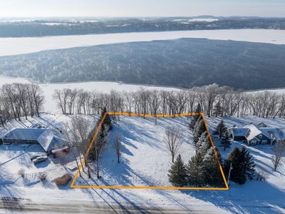 48901 N Shore Rd, Waterville, MN, 56096