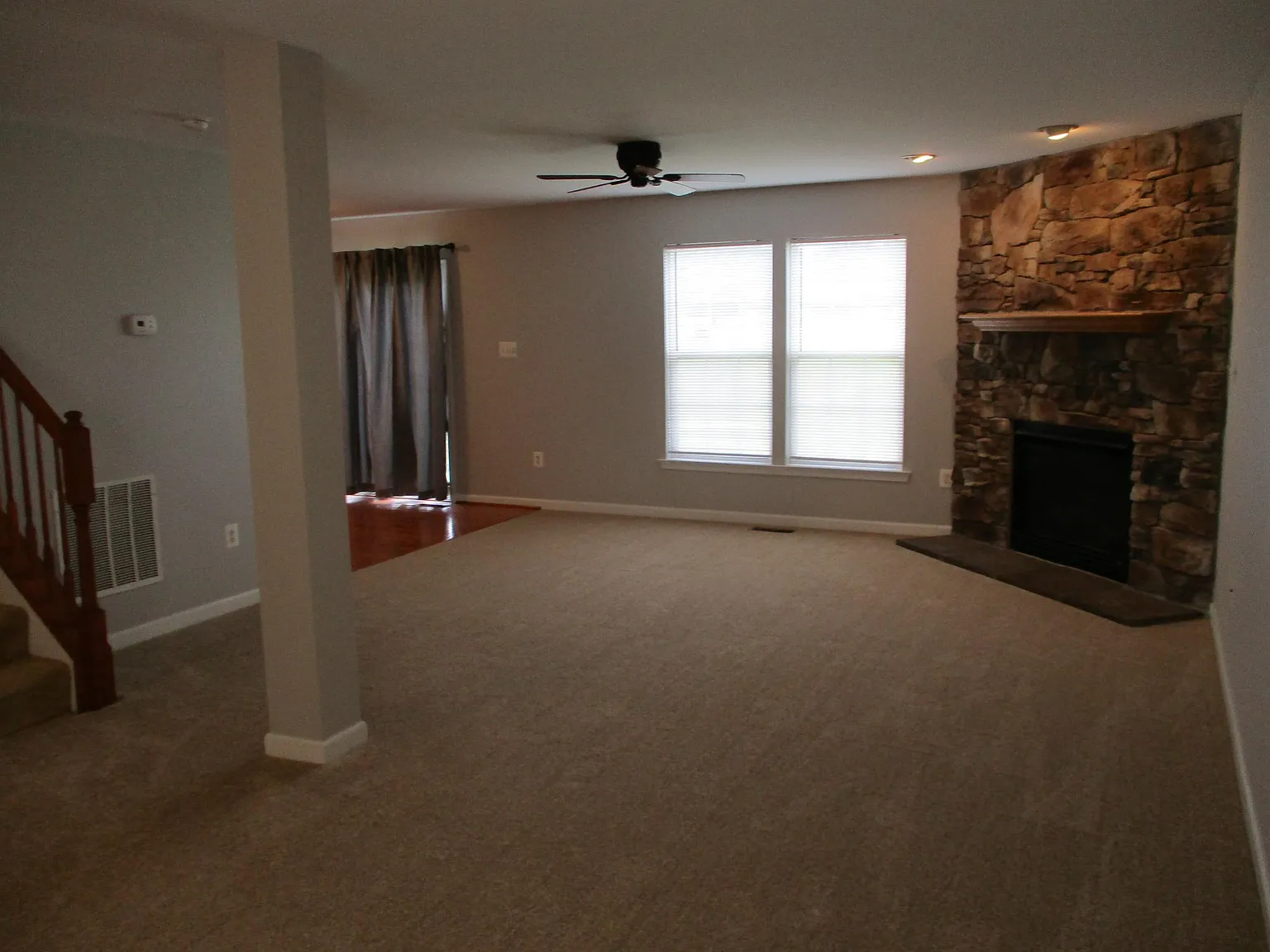 4 bed, 3.5 bath, 2200 sqft, $2,650 — Photo 3