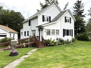 573 Wrights Ave, Conneaut, OH 44030