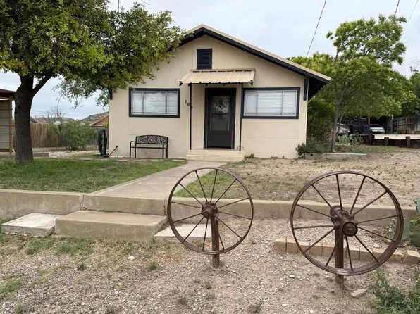 709 3rd St, Sanderson, TX 79848