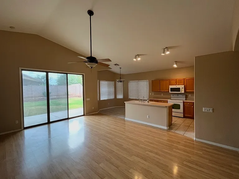 334 N Brighton Ln — Photo 9