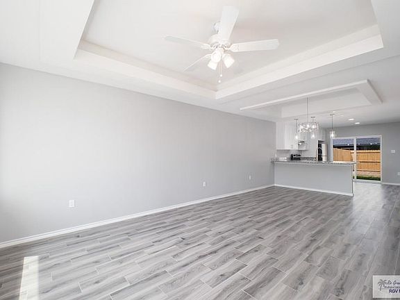 3rd image of 1613 Los Alamos St #B