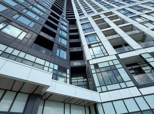 2495 Eglinton Ave W #2001, Mississauga, ON L5M 7C1
