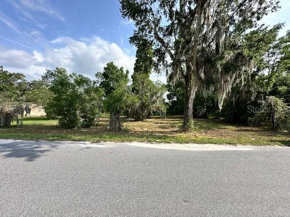 3001 Franklin St, Plant City, FL 33563