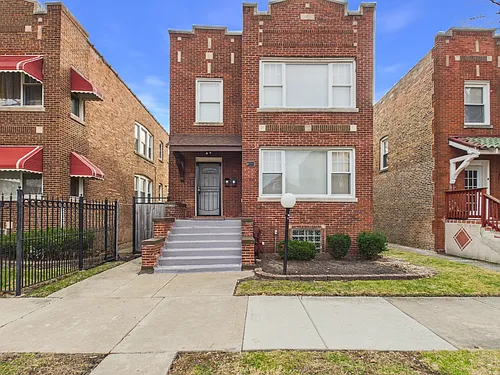 7631 S Cornell Ave #1 Photo 1