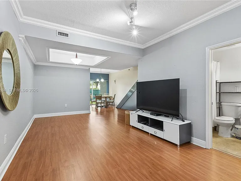 8862 W Flagler St #8 — Photo 4