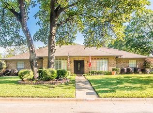 1801 Tennyson Dr, Arlington, TX 76013