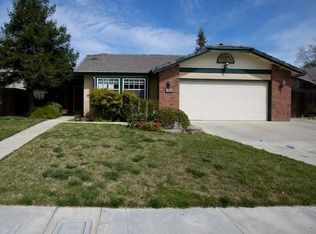 466 E Carob Ave, Reedley, CA 93654