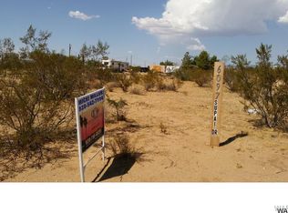 6097 W Supai Dr, Golden Valley, AZ 86413