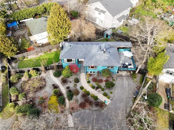 3771 Winston Cres, Saanich, BC V8X 1S2