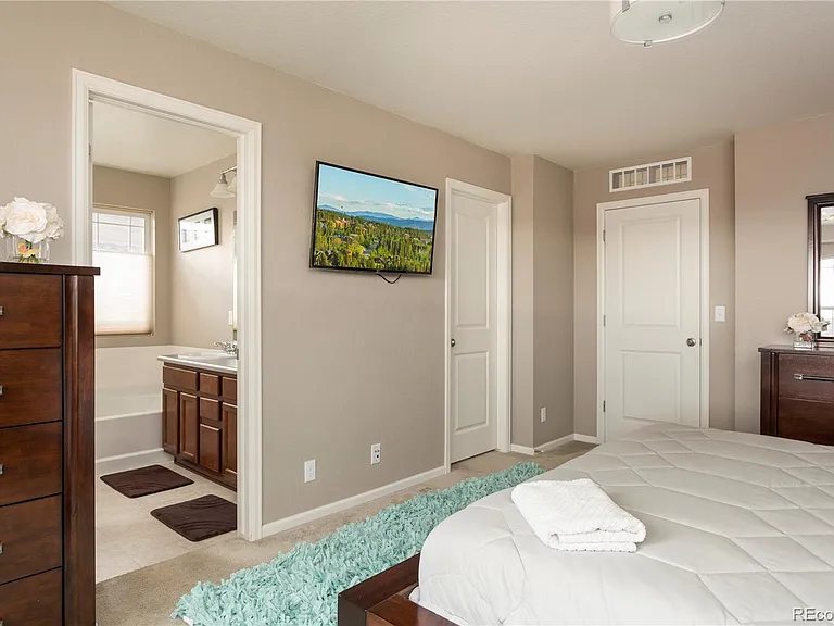 2834 Macon Way — Photo 22