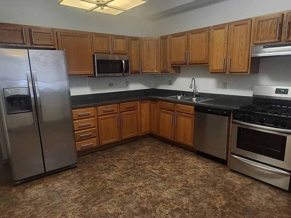 1st image of 4955 S Calumet Ave #3