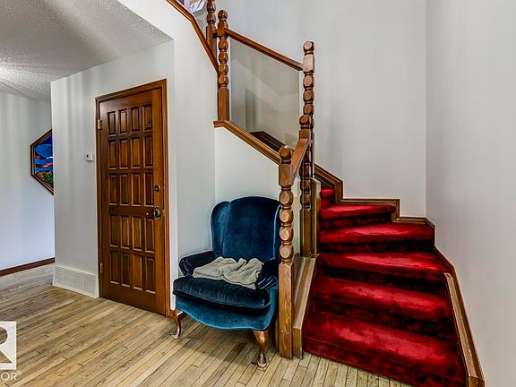 5th image of 6819 10th Ave NW