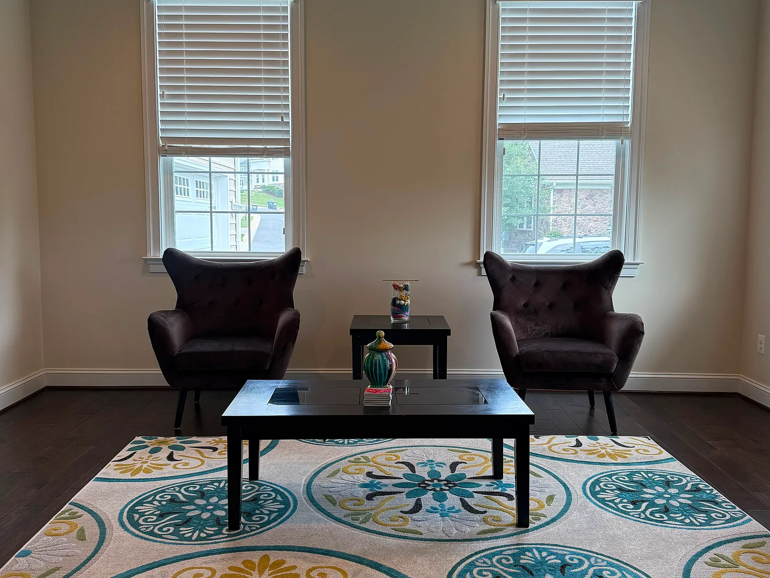 4 bed, 3.5 bath, 3089 sqft, $3,500 — Photo 3