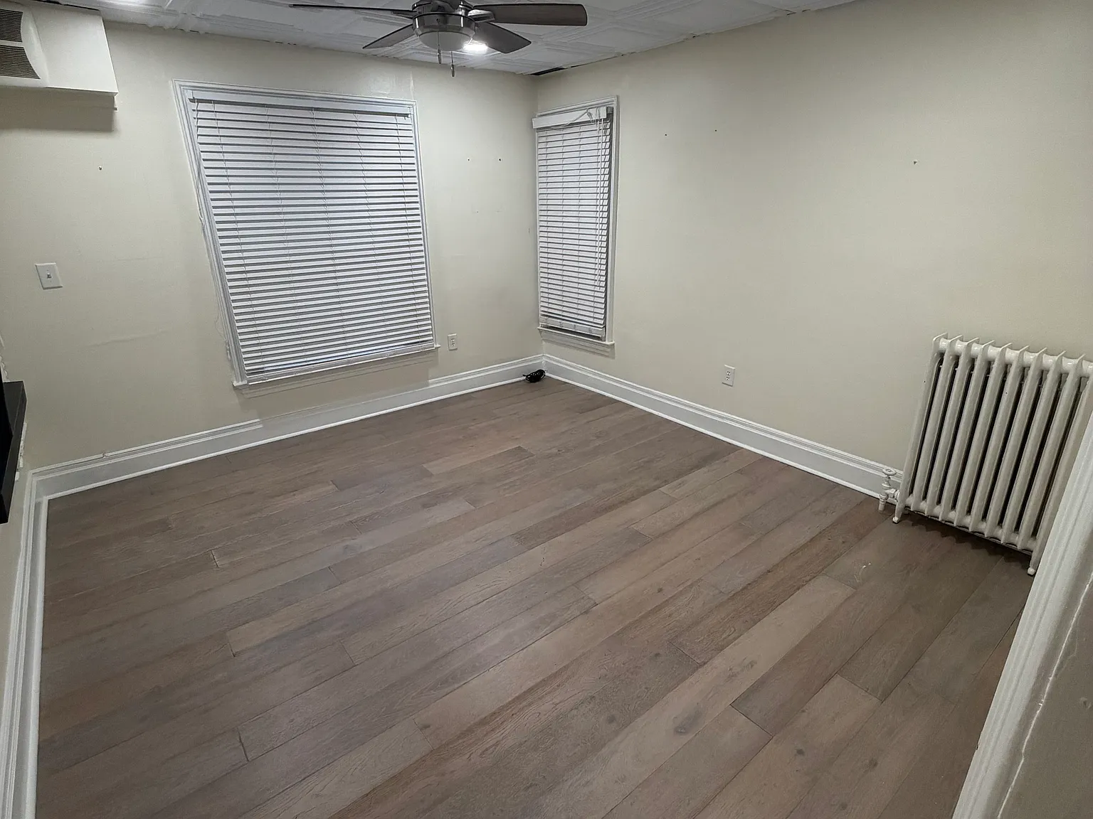 1 bed, 1000 sqft, $1,499 — Photo 2