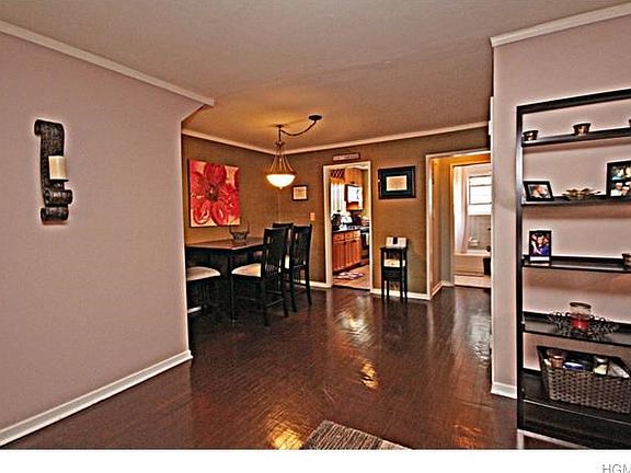 2nd image of 233 S Buckhout St #233