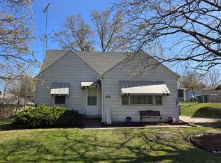 1018 Sherman St, Joliet, IL 60433