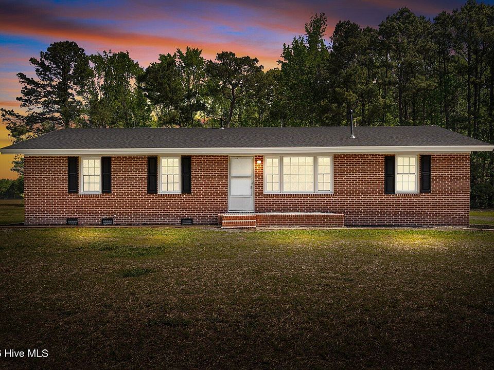 1st image of 526 Maccripine Road