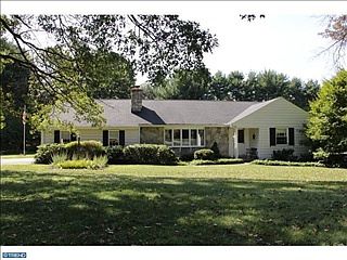 1st image of 990 Deerfield Ln