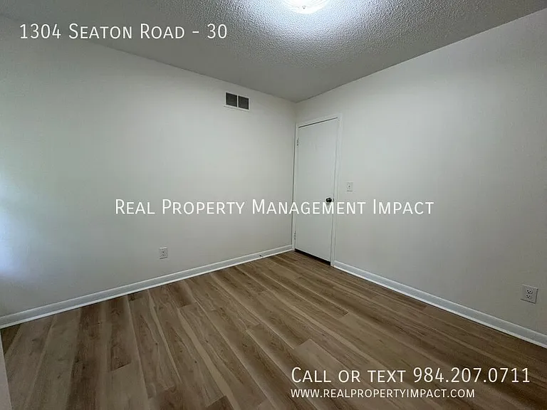 1304 Seaton Rd #30 — Photo 37
