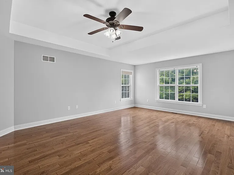 16 Oak Leaf Ln — Photo 37