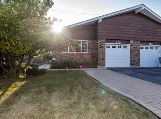172 Paramount Dr, Wood Dale, IL 60191