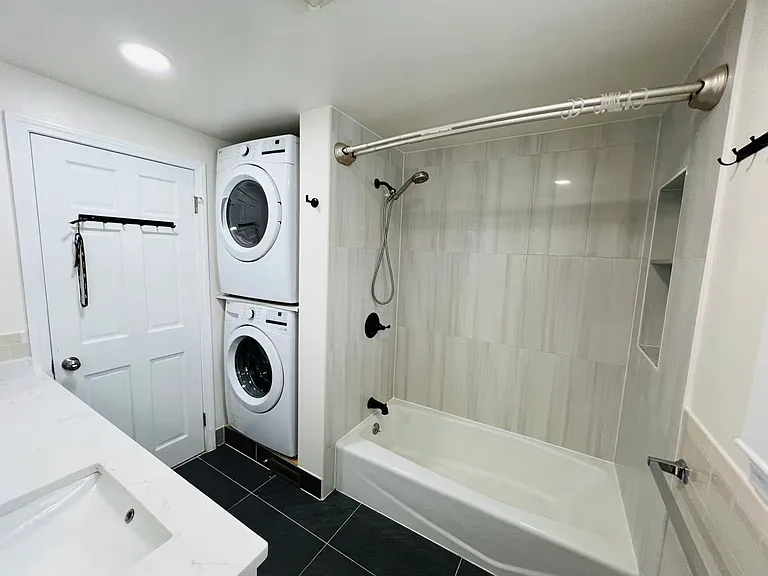 539 Washington St #3 — Photo 10