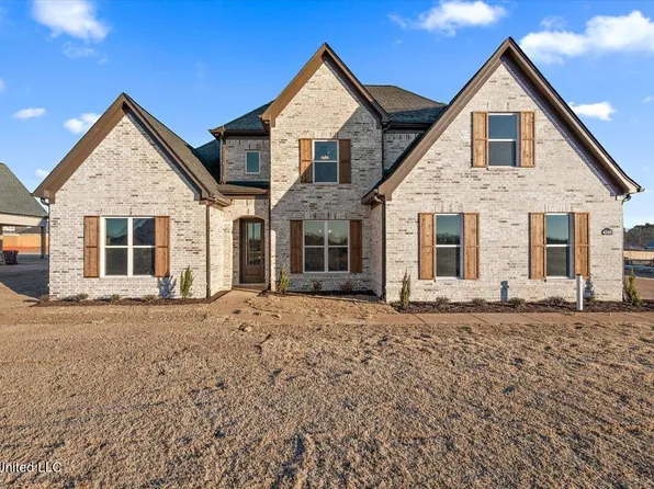 4260 Adriane Cv, Nesbit, MS 38651