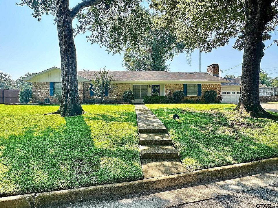 1st image of 2120 Briarwood Dr