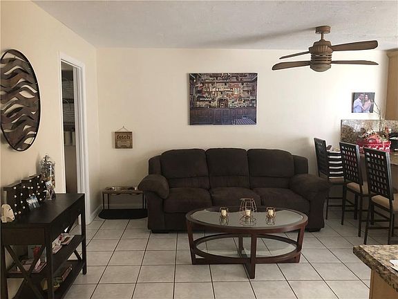 4th image of 13297 NW 6th Ct