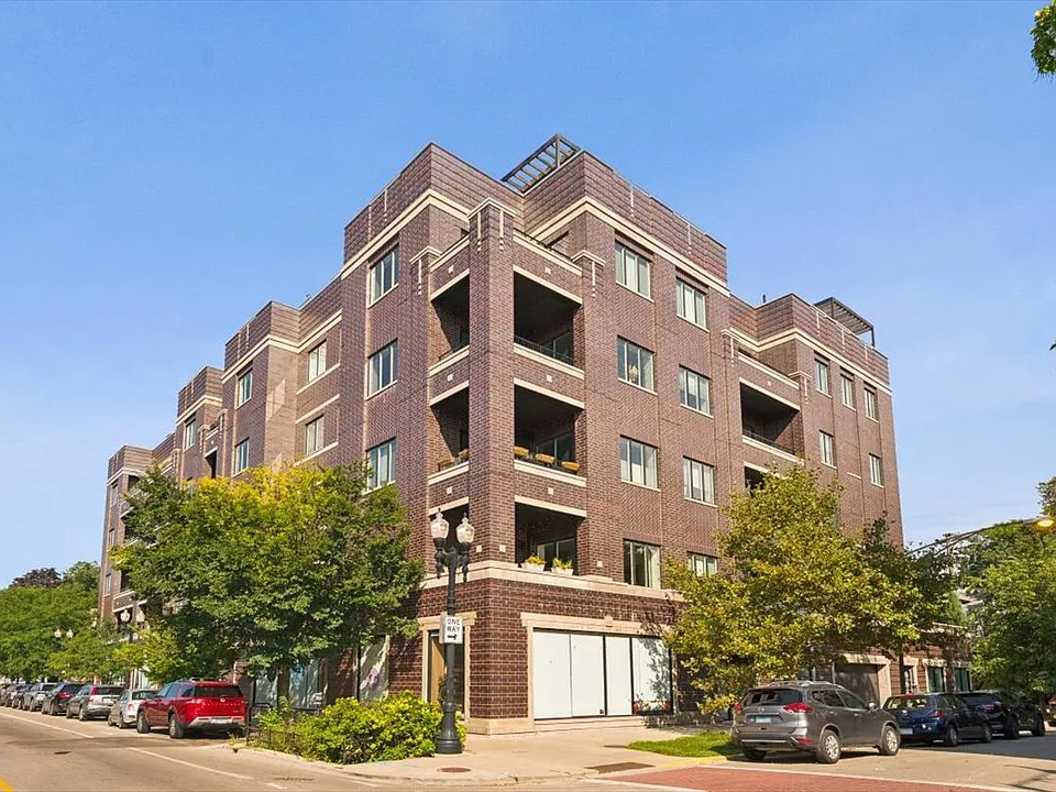 4802 N Bell Ave #301