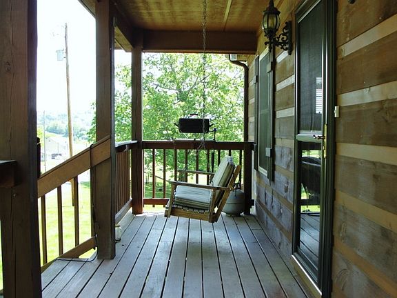 4th image of 317 Oak Hammock Cir