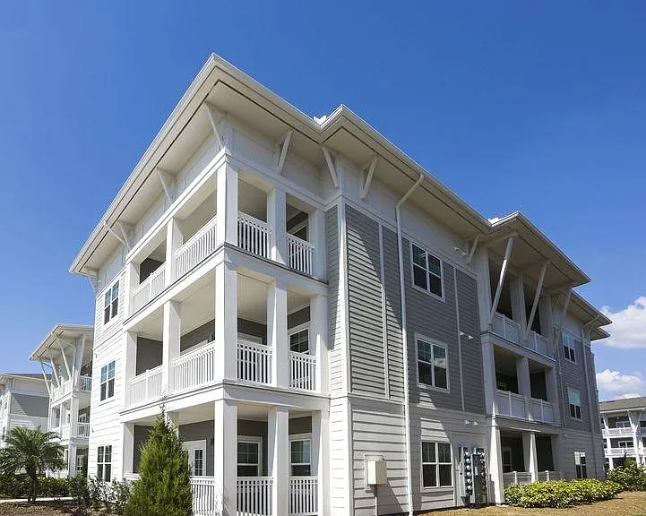 The Iris at Northpointe — Photo 19