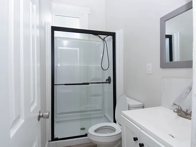 1710 Fairfax Ave #1710 — Photo 8