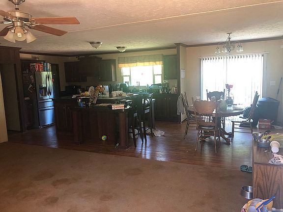 2nd image of 222 Kelly Rose Ln