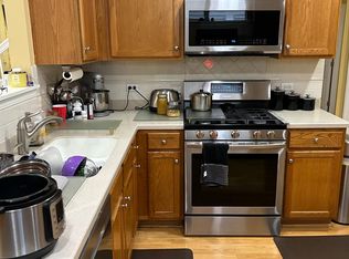 1801 S Hamlin Ln, Round Lake, IL 60073