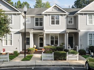 165 Summit Oaks Ln, Holly Springs, NC 27540