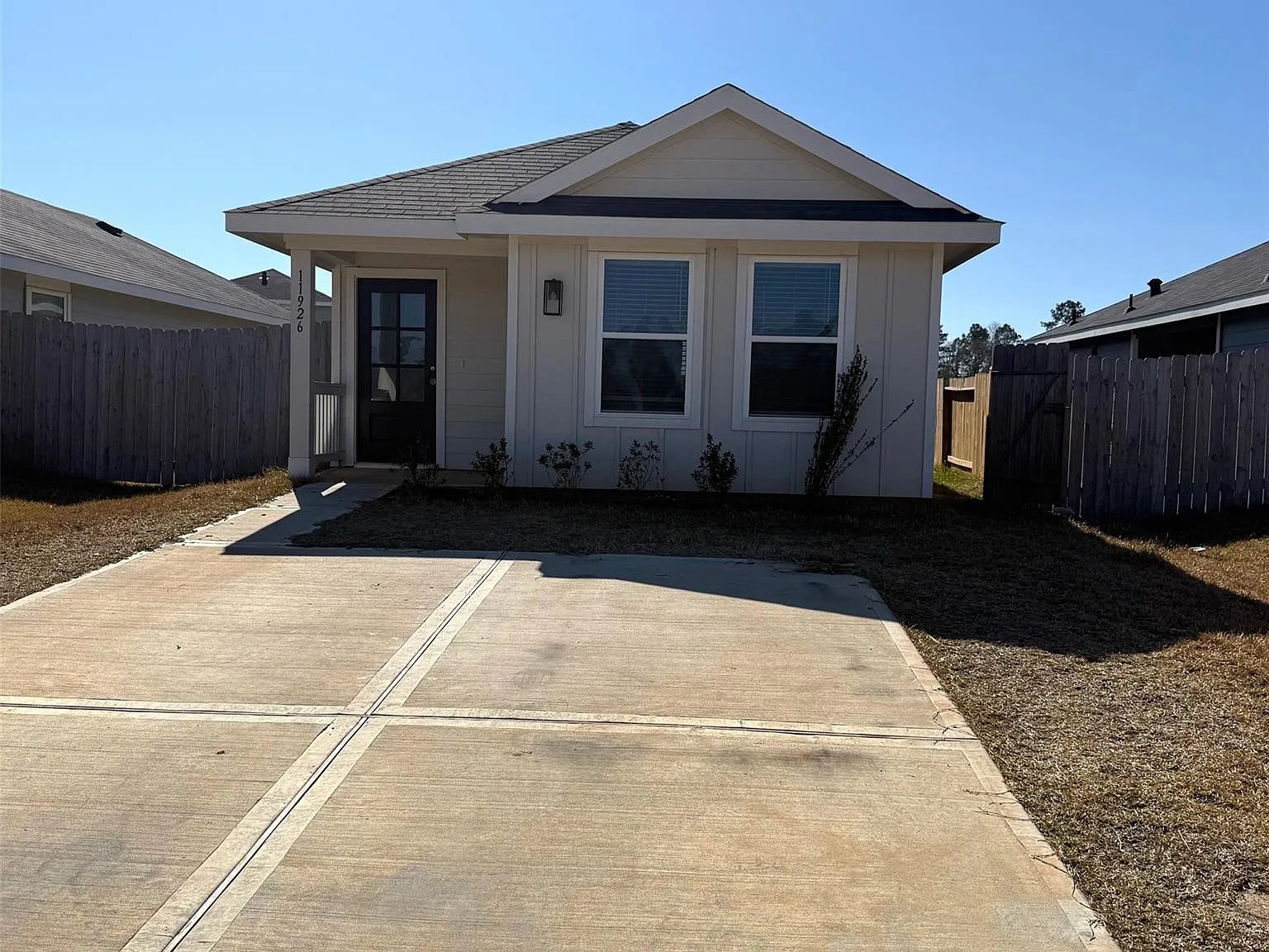 3 bed, 2.0 bath, 1023 sqft, $1,395 — Photo 1