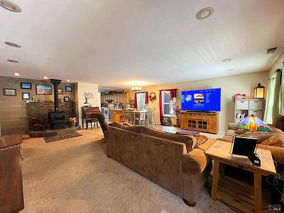 5th image of 1636 Ponderosa Road