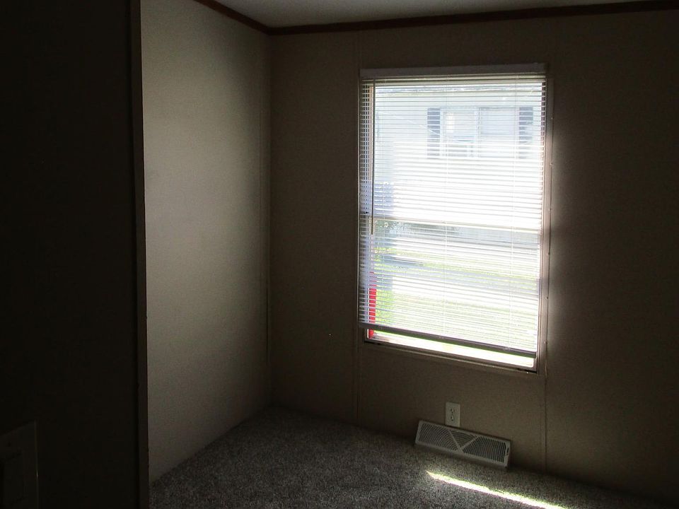 1st image of 5231 Pavilion Dr #516
