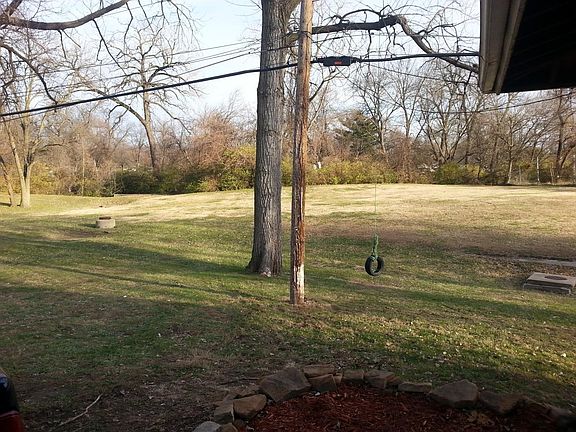 3rd image of 11204 Liana Ln