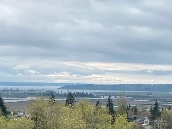 6718 43rd Street NE, Marysville, WA 98270