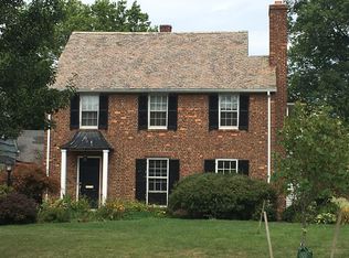 17103 Fernway Rd, Shaker Heights, OH 44120