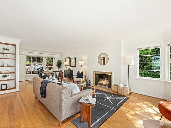 4th image of 3656 42nd Avenue NE