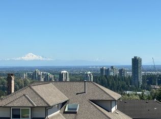 2655 Delahaye Dr, Coquitlam, BC V3B7E7