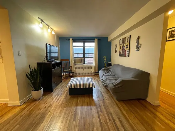 112-25 34th Ave #6C, Corona, NY 11368