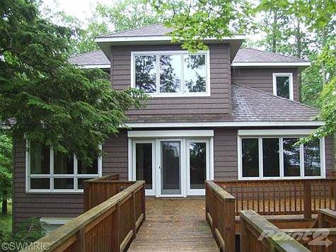 Home Facing Lake Michigan