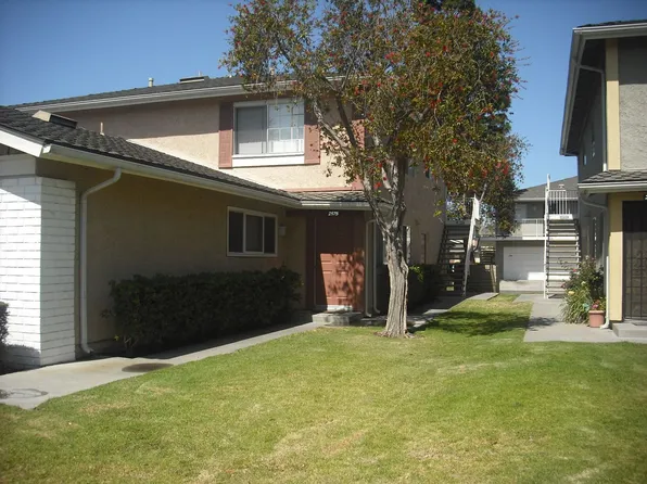 2577 Rudder Ave, Port Hueneme, CA 93041